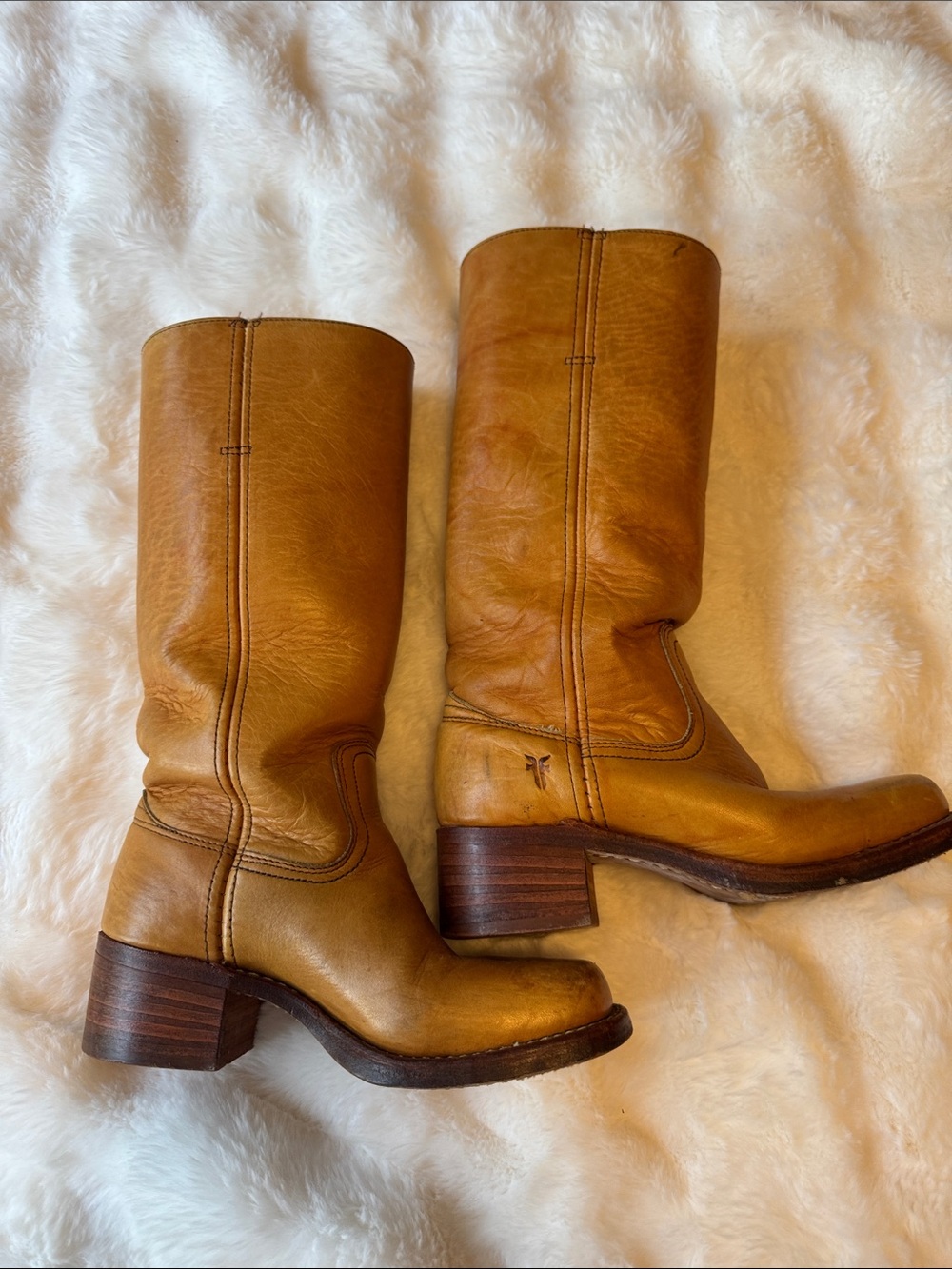 Vintage Frye banana Leather Pull-On Campus Boots - Picture 2 of 7